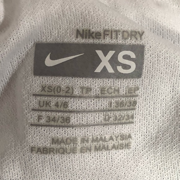 NIKE TEMPO RUNNING Shorts Grey/ Red size XS (0-2) - Picture 5 of 6